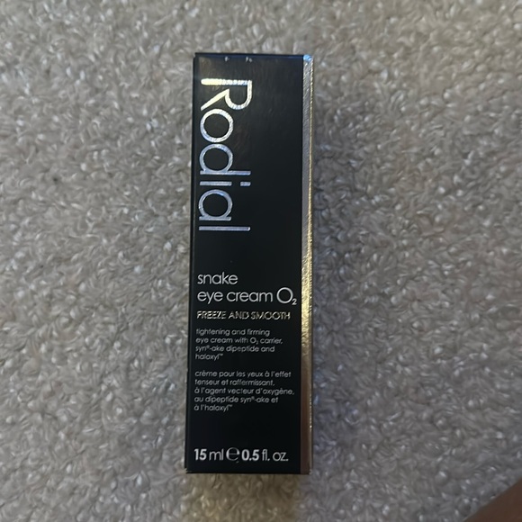 Authentic Rodial snake eye cream 02. New in box